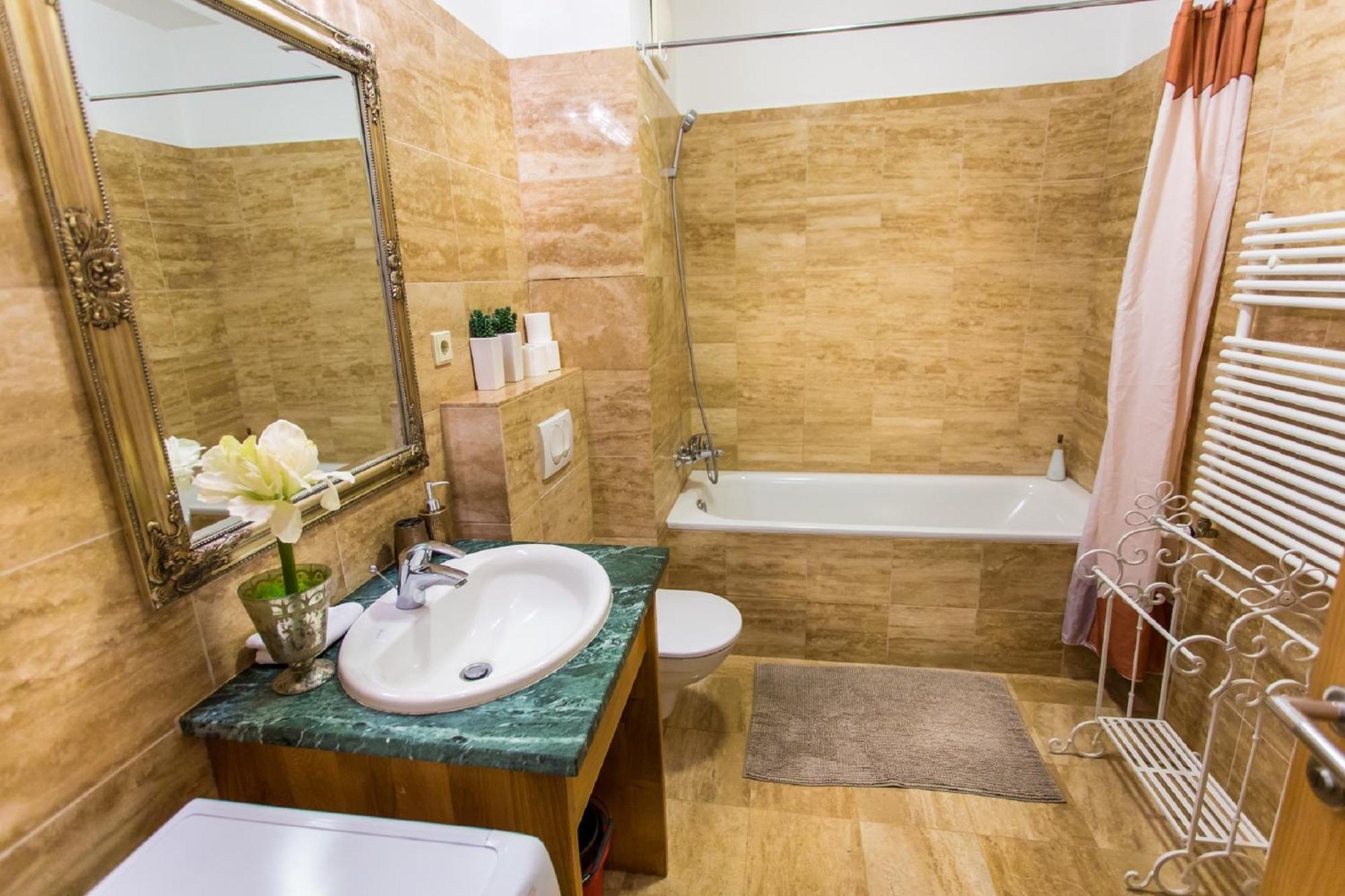 Colours Apartments Superior With Free Parking Будапеща Екстериор снимка